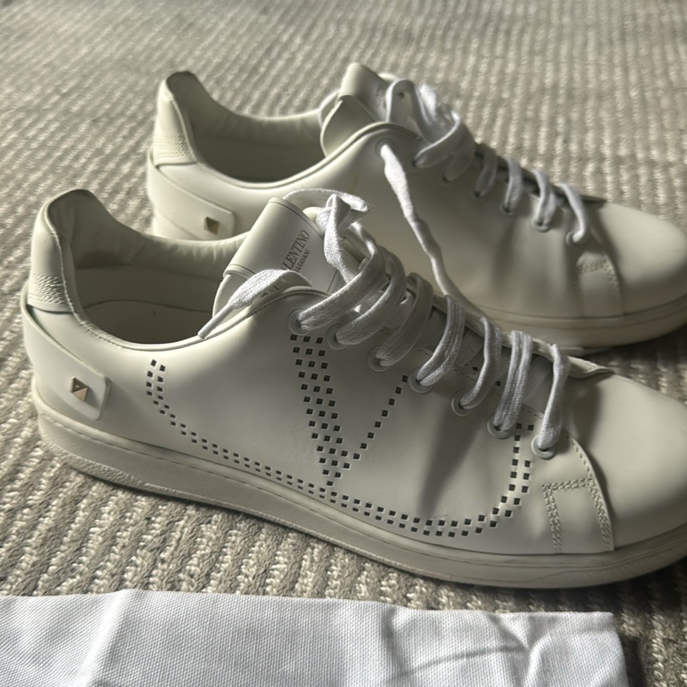 Valentino white VLogo sneakers men size 43